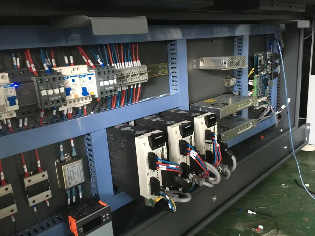 2m / 3.2m Belt Type I3200 Ricoh Gen5 Gen6 Konica 1024I / 1024A Kyocera Kj4a Ceiling Film Backlit Banner PVC Board Acrylic Hybrid Flatbed and Roll LED UV Printer