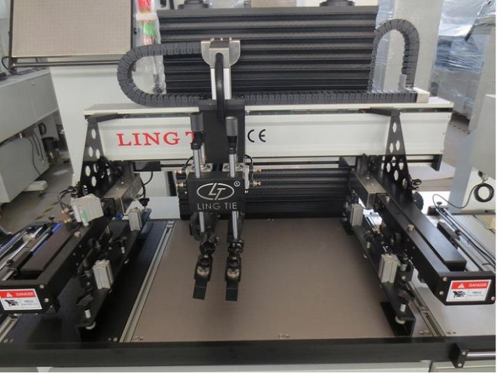 IMD Iml Roll to Roll Silk Screen Printing Machine
